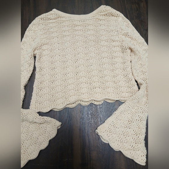 Spell Cream Knit Crop Top - Picture 6 of 7